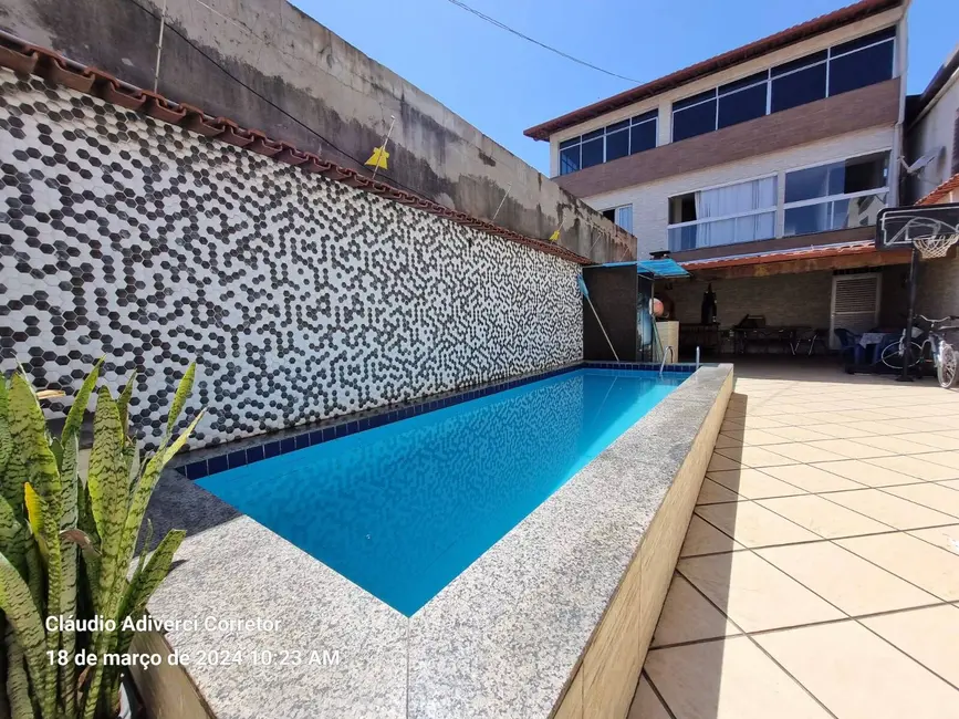 Foto 1 de Casa com 4 quartos à venda, 330m2 em Itapuã, Vila Velha - ES