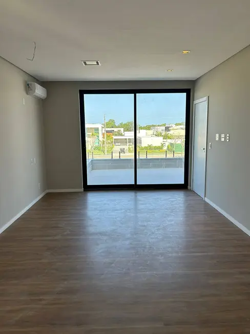 Casa com 4 quartos à venda, 467m2 em Jardim Carapina, Serra - ES - imagem 4 Foto 4 de Casa com 4 quartos à venda, 467m2 em Jardim Carapina, Serra - ES