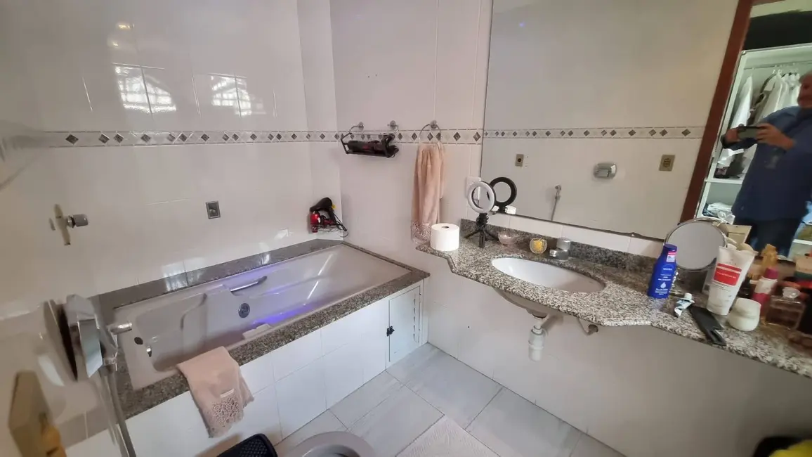 Casa com 3 quartos à venda, 260m2 em Cocal, Vila Velha - ES - imagem 3 Foto 3 de Casa com 3 quartos à venda, 260m2 em Cocal, Vila Velha - ES