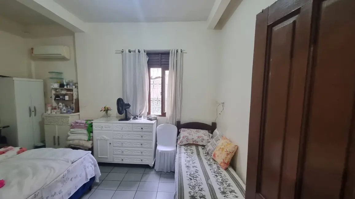 Casa com 3 quartos à venda, 200m2 em Praia de Itaparica, Vila Velha - ES - imagem 5 Foto 5 de Casa com 3 quartos à venda, 200m2 em Praia de Itaparica, Vila Velha - ES