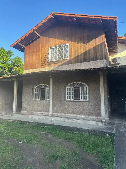 Casa com 3 quartos à venda, 179m2 em Cobilândia, Vila Velha - ES - imagem 1 Foto 1 de Casa com 3 quartos à venda, 179m2 em Cobilândia, Vila Velha - ES