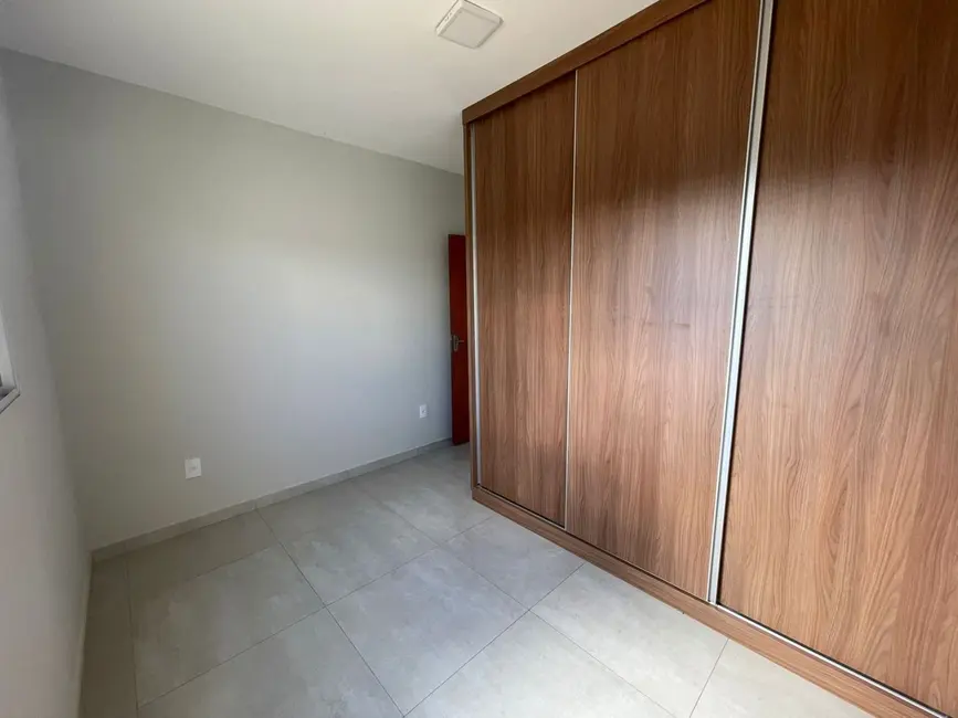 Foto 9 de Casa com 2 quartos à venda, 200m2 em Mirassol - SP