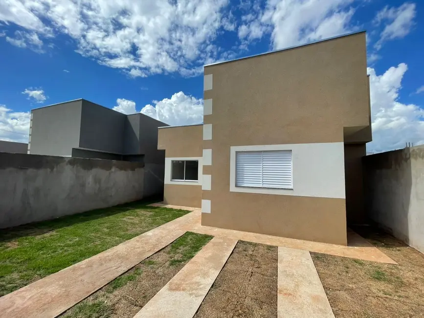 Casa com 2 quartos à venda, 200m2 em Centro, Mirassol - SP - imagem 3 Foto 3 de Casa com 2 quartos à venda, 200m2 em Centro, Mirassol - SP