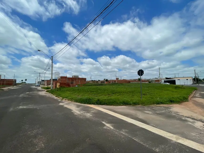 Foto 1 de Terreno / Lote à venda, 232m2 em Centro, Mirassol - SP