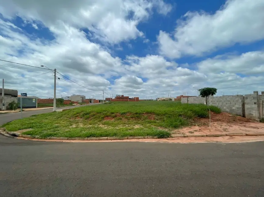 Foto 3 de Terreno / Lote à venda, 204m2 em Centro, Mirassol - SP