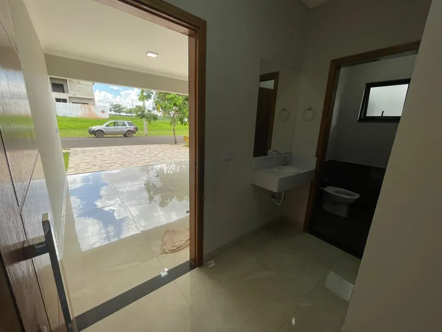 Foto 4 de Casa com 3 quartos à venda, 302m2 em Centro, Mirassol - SP