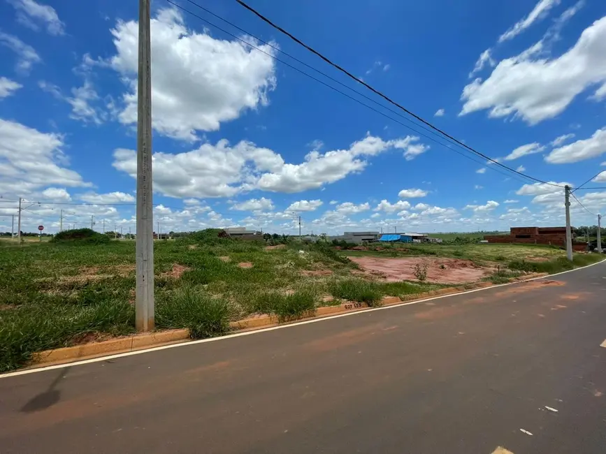 Foto 2 de Terreno / Lote à venda, 211m2 em Centro, Mirassol - SP