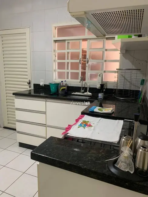 Casa com 2 quartos à venda, 200m2 em Bady Bassitt - SP - imagem 9 Foto 9 de Casa com 2 quartos à venda, 200m2 em Bady Bassitt - SP