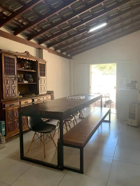 Foto 1 de Casa com 2 quartos à venda, 200m2 em Bady Bassitt - SP