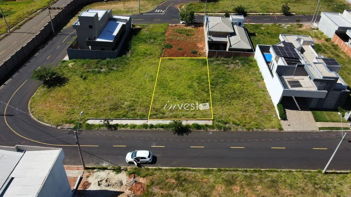 Foto 1 de Terreno / Lote à venda, 253m2 em Centro, Mirassol - SP