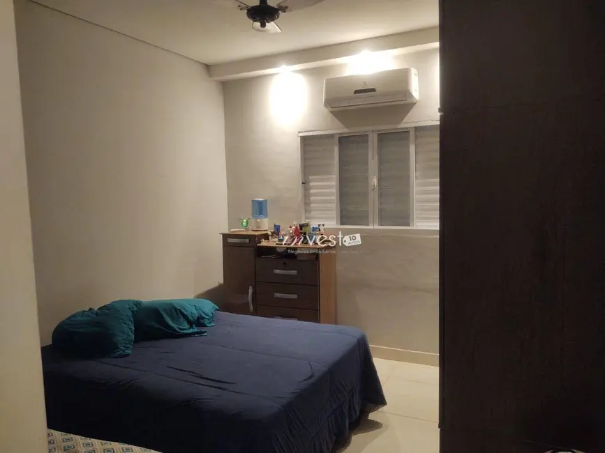 Foto 3 de Casa com 3 quartos à venda, 200m2 em Mirassol - SP