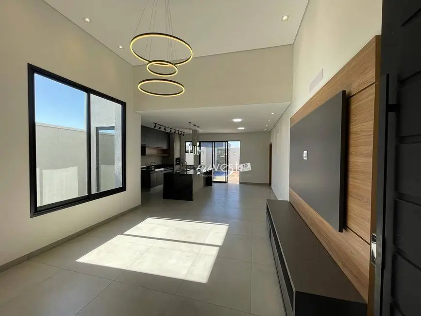 Foto 5 de Casa com 3 quartos à venda, 253m2 em Centro, Mirassol - SP