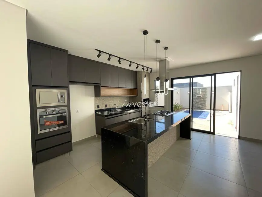 Foto 7 de Casa com 3 quartos à venda, 253m2 em Centro, Mirassol - SP