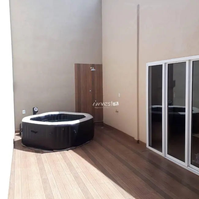 Foto 3 de Casa com 3 quartos à venda, 235m2 em Centro, Mirassol - SP