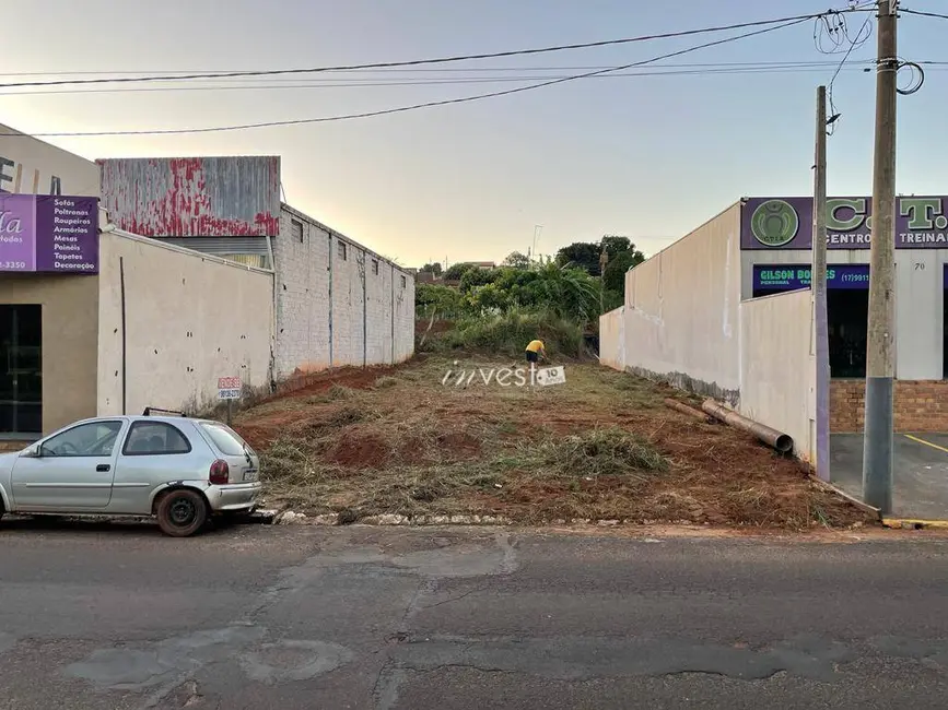 Foto 1 de Terreno / Lote à venda, 341m2 em Centro, Tanabi - SP