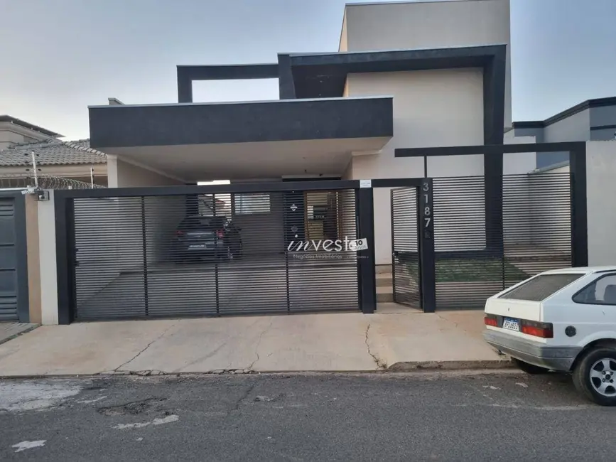 Foto 1 de Casa com 3 quartos à venda, 444m2 em Mirassol - SP