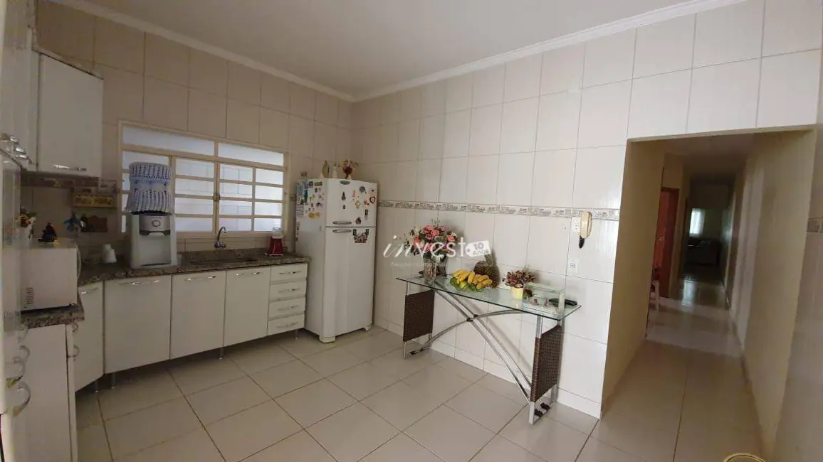 Casa com 3 quartos à venda, 180m2 em Mirassol - SP - imagem 3 Foto 3 de Casa com 3 quartos à venda, 180m2 em Mirassol - SP