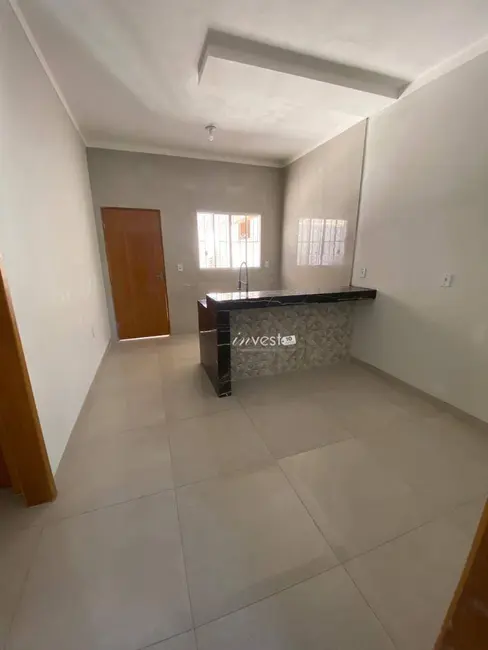 Foto 2 de Casa com 2 quartos à venda, 200m2 em Centro, Mirassol - SP