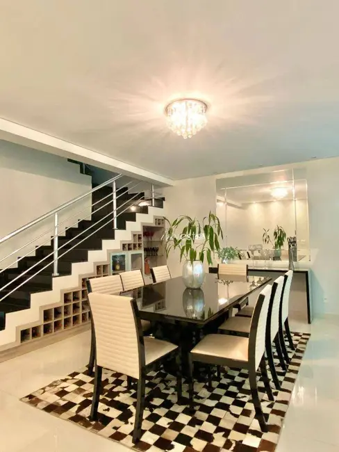 Foto 3 de Sobrado com 4 quartos à venda, 300m2 em Centro, Mirassol - SP