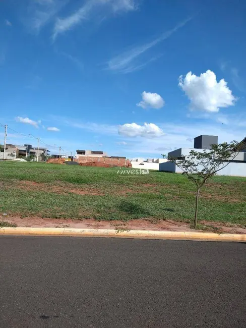 Foto 2 de Terreno / Lote à venda, 555m2 em Sao Jose Do Rio Preto - SP