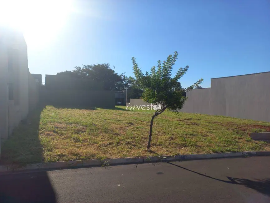 Foto 2 de Terreno / Lote à venda, 253m2 em Centro, Mirassol - SP