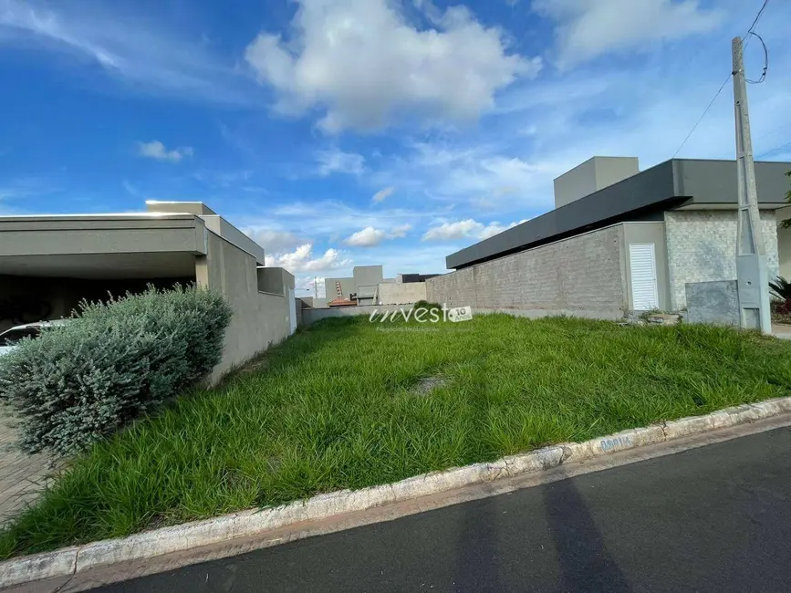 Foto 2 de Terreno / Lote à venda, 253m2 em Centro, Mirassol - SP