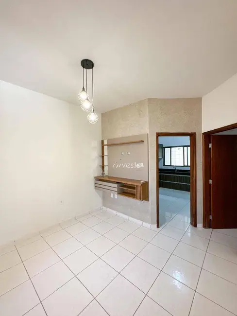 Foto 2 de Casa com 2 quartos à venda, 200m2 em Centro, Mirassol - SP