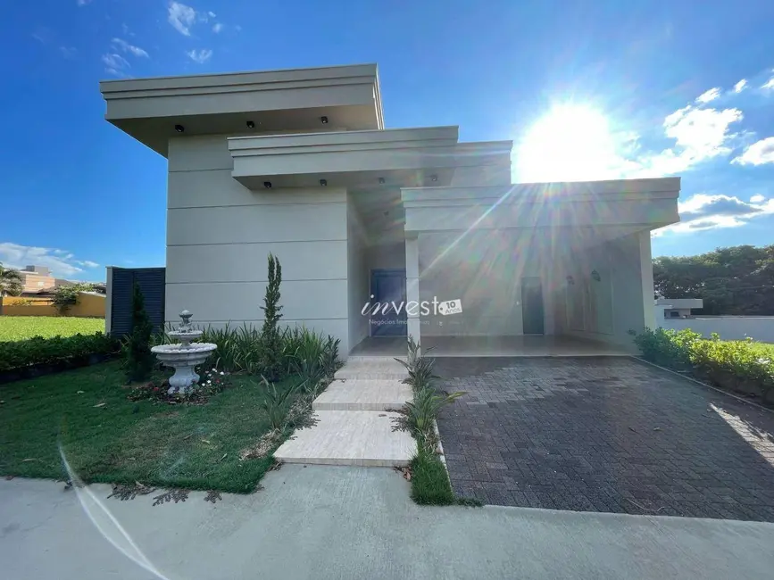 Casa com 3 quartos à venda, 377m2 em Centro, Mirassol - SP - imagem 3 Foto 3 de Casa com 3 quartos à venda, 377m2 em Centro, Mirassol - SP