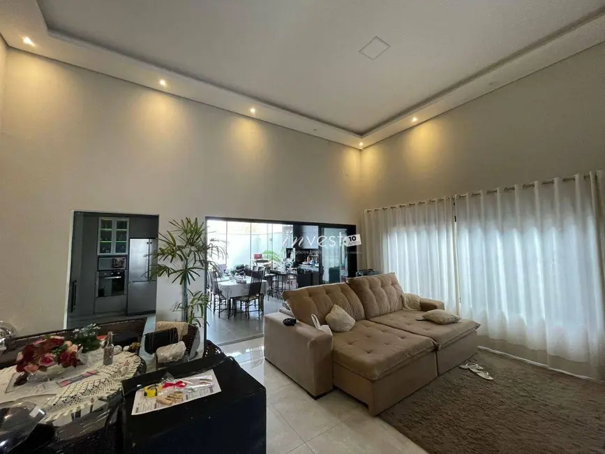 Foto 6 de Casa com 3 quartos à venda, 300m2 em Centro, Mirassol - SP