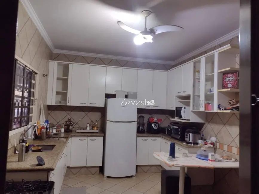Foto 4 de Casa com 4 quartos à venda, 480m2 em Centro, Mirassol - SP