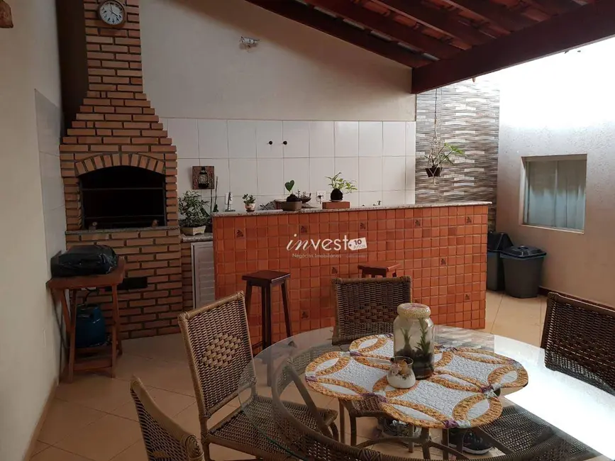 Foto 4 de Casa com 3 quartos à venda, 360m2 em Centro, Mirassol - SP