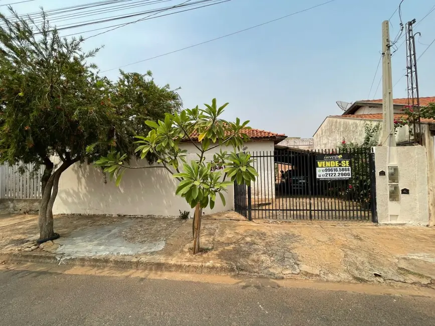 Casa com 3 quartos à venda, 360m2 em Centro, Mirassol - SP - imagem 2 Foto 2 de Casa com 3 quartos à venda, 360m2 em Centro, Mirassol - SP