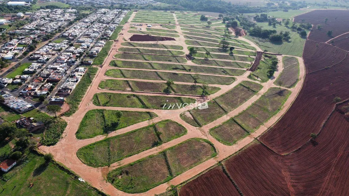 Foto 2 de Terreno / Lote à venda, 254m2 em Centro, Mirassol - SP