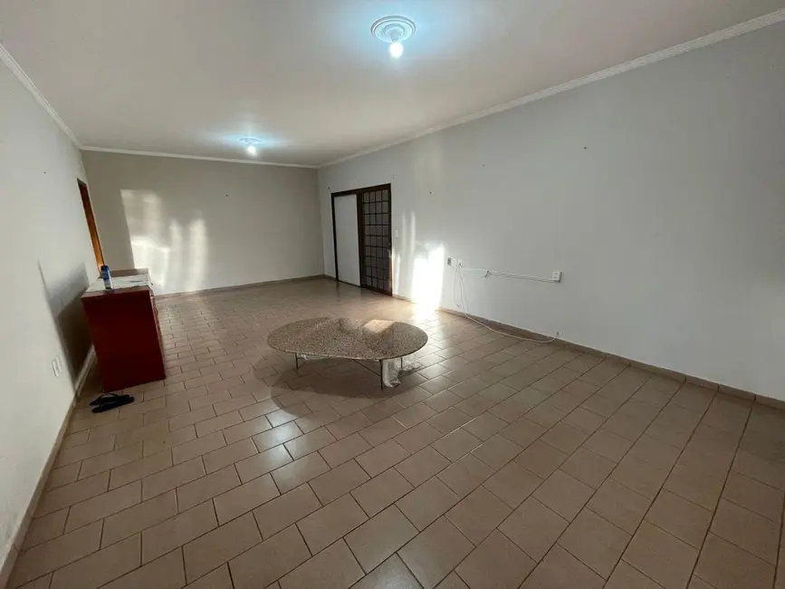 Foto 6 de Casa com 3 quartos à venda, 432m2 em Centro, Mirassol - SP