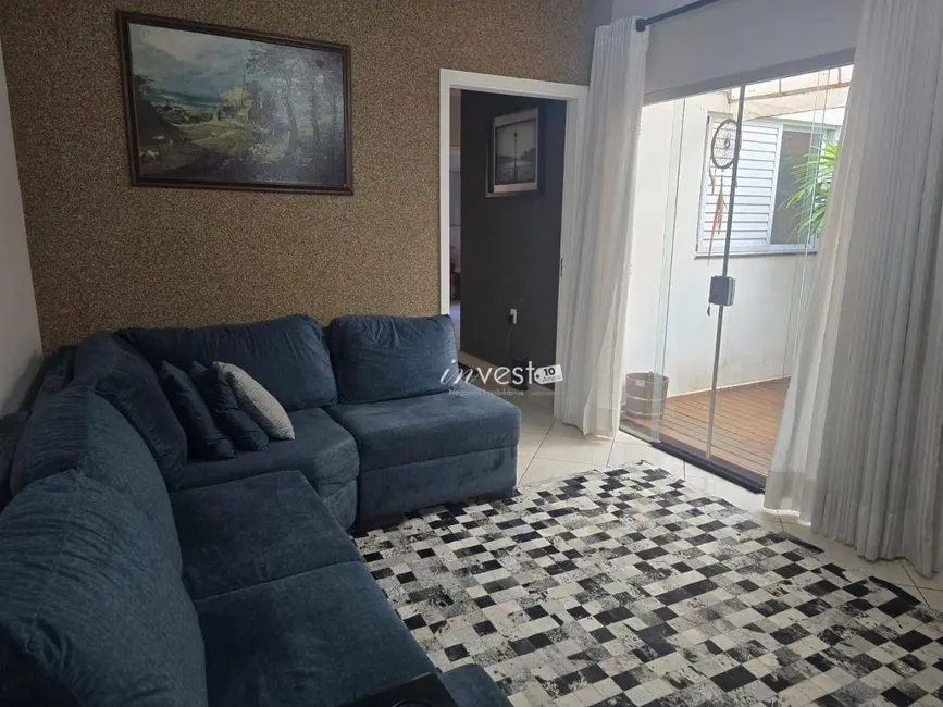 Casa com 3 quartos à venda, 150m2 em Centro, Mirassol - SP - imagem 4 Foto 4 de Casa com 3 quartos à venda, 150m2 em Centro, Mirassol - SP