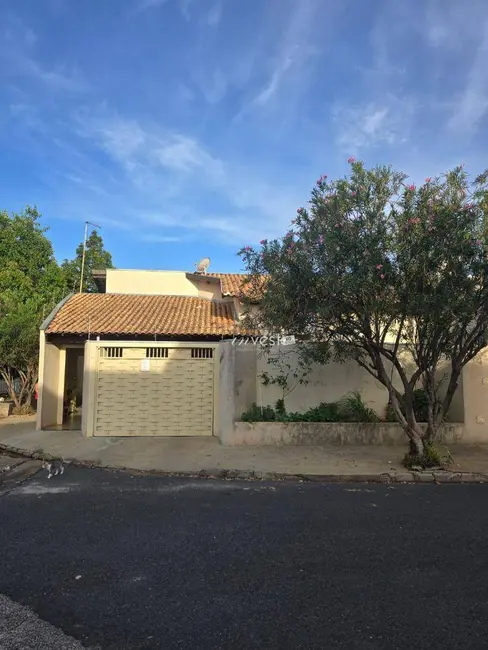 Foto 1 de Casa com 3 quartos à venda, 248m2 em Centro, Mirassol - SP