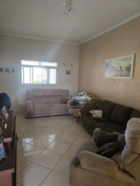 Casa com 3 quartos à venda, 248m2 em Centro, Mirassol - SP - imagem 3 Foto 3 de Casa com 3 quartos à venda, 248m2 em Centro, Mirassol - SP