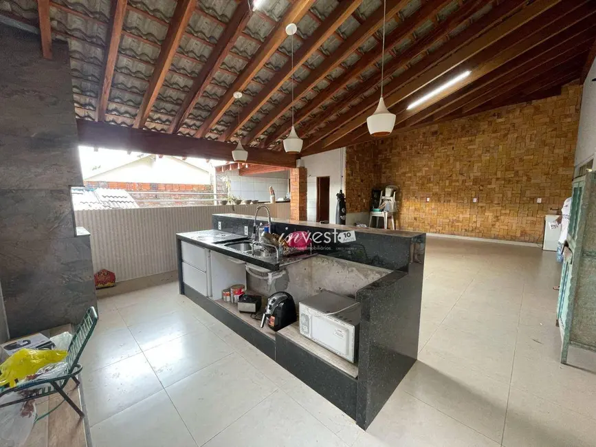 Casa com 3 quartos à venda, 200m2 em Centro, Mirassol - SP - imagem 6 Foto 6 de Casa com 3 quartos à venda, 200m2 em Centro, Mirassol - SP