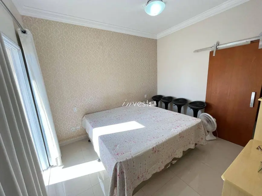 Foto 5 de Casa com 3 quartos à venda, 300m2 em Mirassol - SP