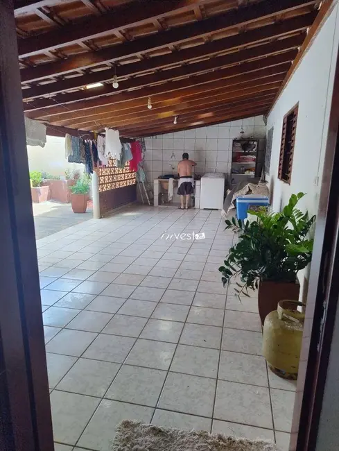 Foto 3 de Casa com 3 quartos à venda, 300m2 em Bady Bassitt - SP