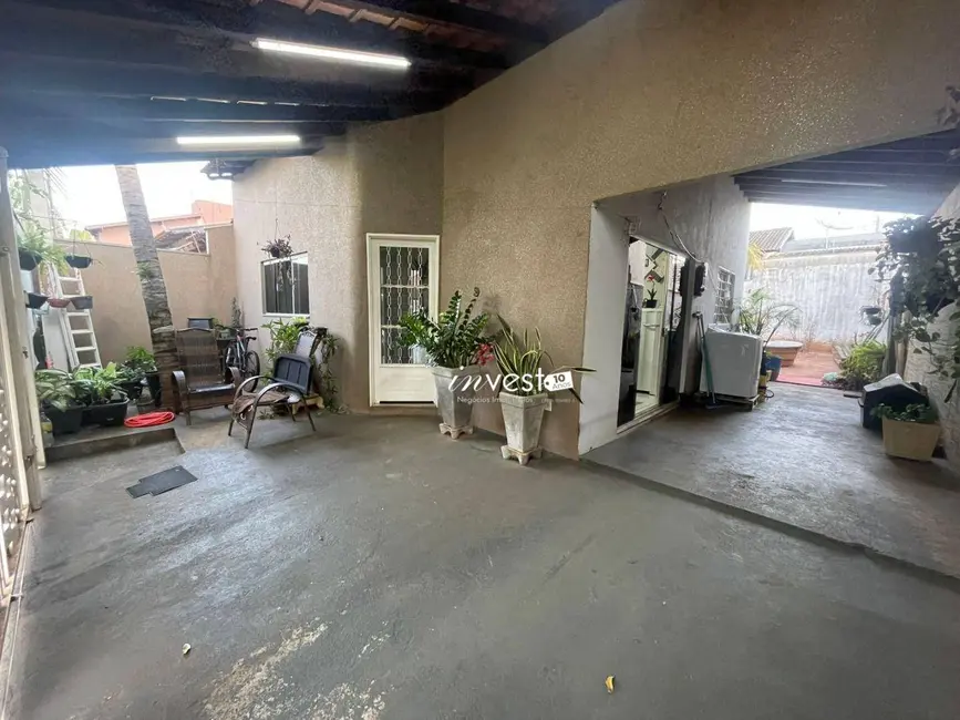 Foto 3 de Casa com 2 quartos à venda, 200m2 em Mirassol - SP