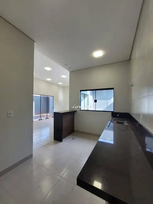 Foto 3 de Casa com 2 quartos à venda, 200m2 em Mirassol - SP