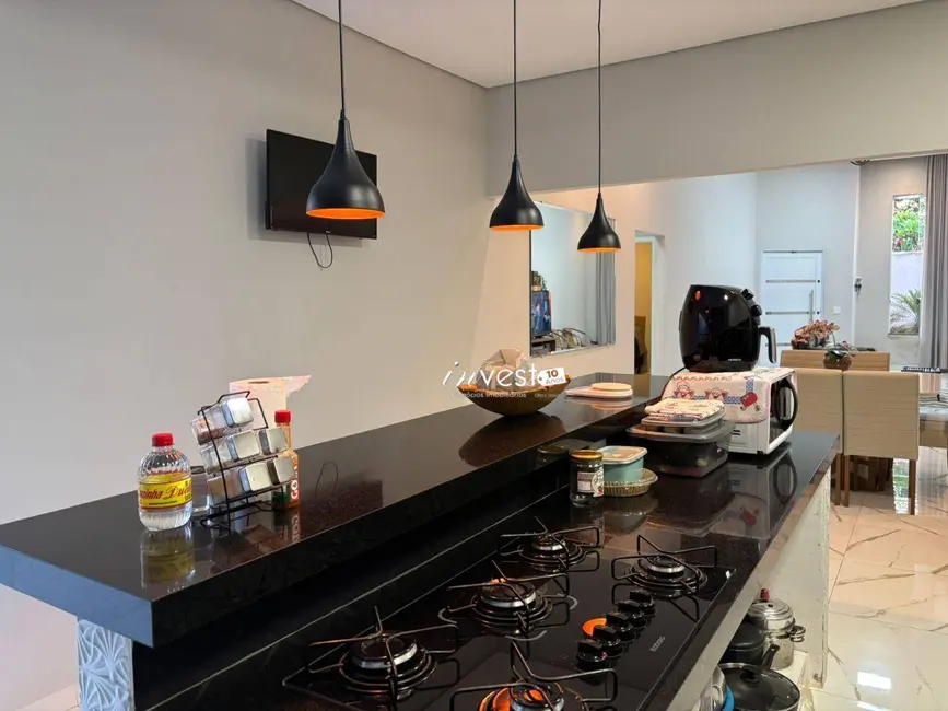 Foto 4 de Casa com 3 quartos à venda, 200m2 em Mirassol - SP