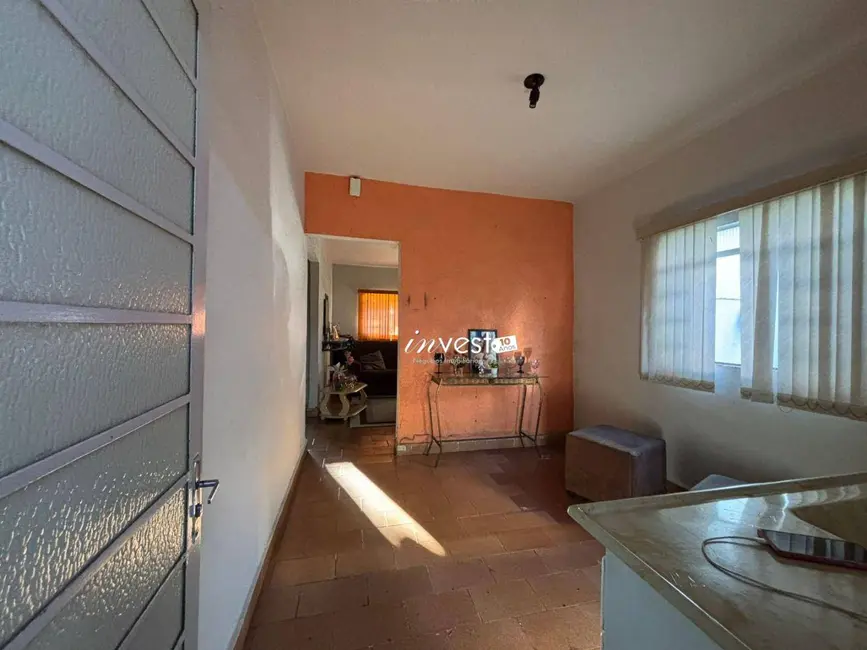 Foto 5 de Casa com 2 quartos à venda, 159m2 em Mirassol - SP