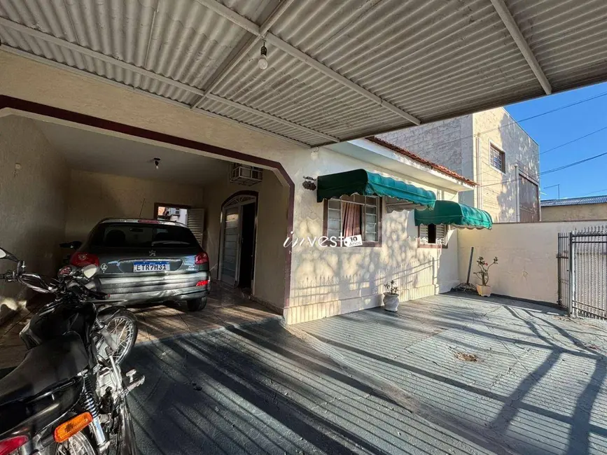 Foto 3 de Casa com 2 quartos à venda, 159m2 em Mirassol - SP