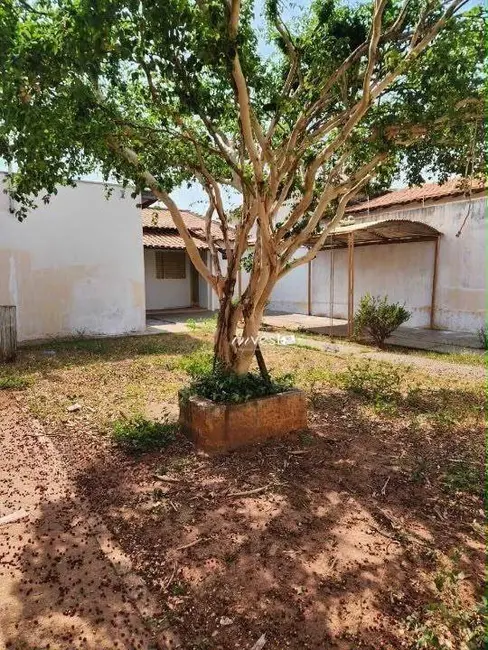 Foto 4 de Casa com 2 quartos à venda, 200m2 em Centro, Mirassol - SP
