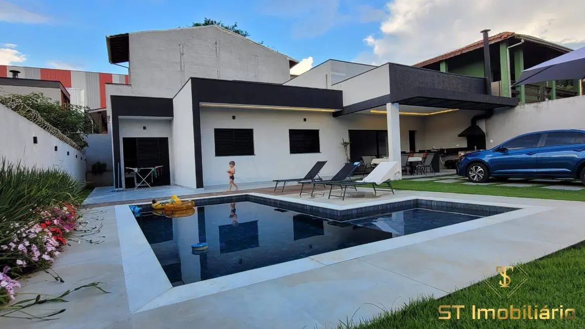 Foto 1 de Casa com 3 quartos à venda, 420m2 em Rosário, Atibaia - SP