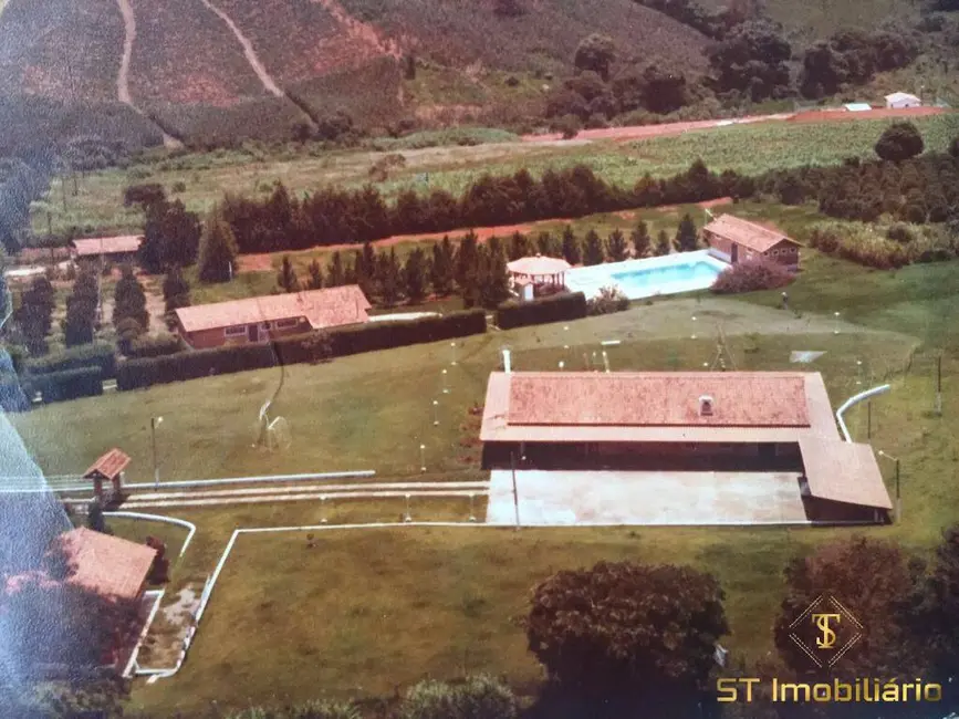 Sítio / Rancho com 10 quartos à venda, 48000m2 em Piracaia - SP - imagem 6 Foto 6 de Sítio / Rancho com 10 quartos à venda, 48000m2 em Piracaia - SP