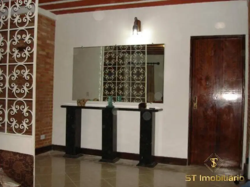 Sítio / Rancho com 10 quartos à venda, 48000m2 em Piracaia - SP - imagem 4 Foto 4 de Sítio / Rancho com 10 quartos à venda, 48000m2 em Piracaia - SP