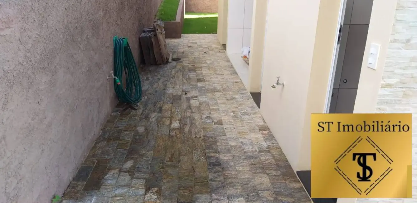 Chácara com 3 quartos à venda, 1500m2 em Piracaia - SP - imagem 8 Foto 8 de Chácara com 3 quartos à venda, 1500m2 em Piracaia - SP